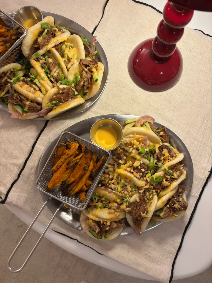 Les Bao pulled pork